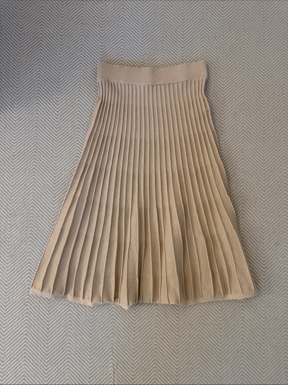 Nanette Lepore Neutral Pleated Knit A-Line Skirt and top